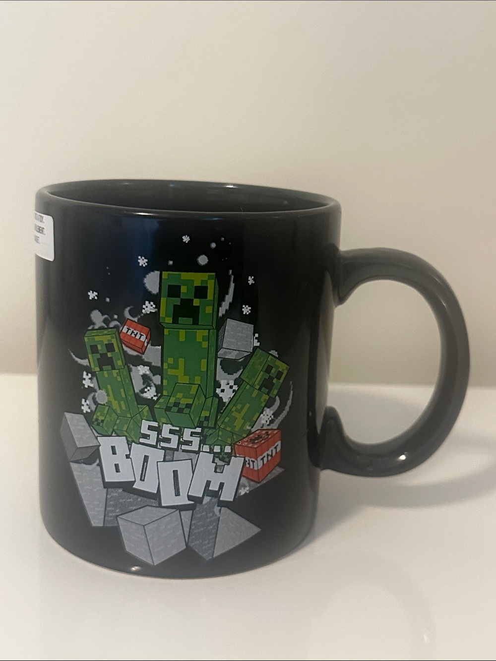 Black Creeper Graphic Coffee Mug - Gaming Style 24oz